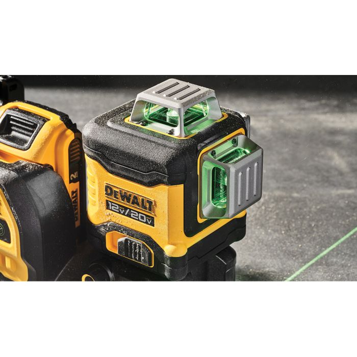 DeWalt DCLE34220G 20V Max 2-Spot Cross Line Combo Green Laser Kit