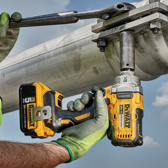 DeWalt DCF894P2 XR 1/2" 20V Max Cordless Mid-Range Impact Wrench Kit with Detent Pin Anvil