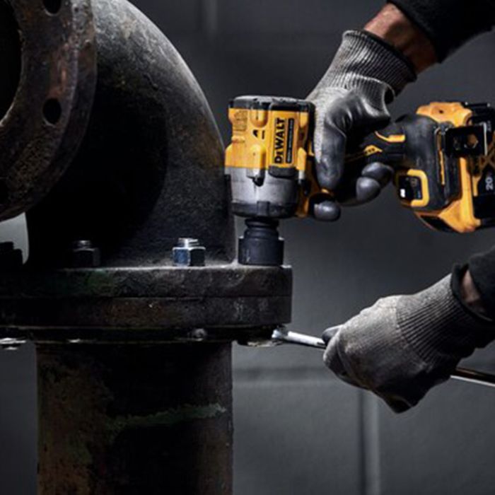 DeWalt DCF922B 20V MAX ATOMIC Cordless Impact Wrench