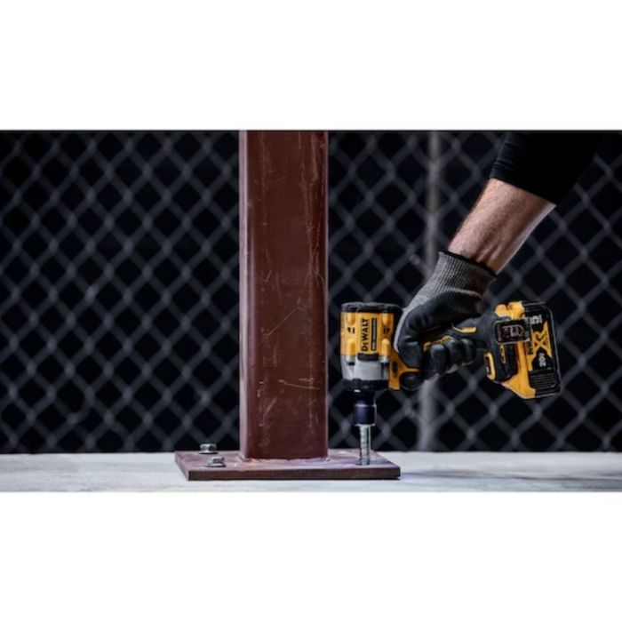 DeWalt DCF921P2 Atomic 20V Max 1/2" Cordless Impact Wrench with Hog Ring Anvil Kit