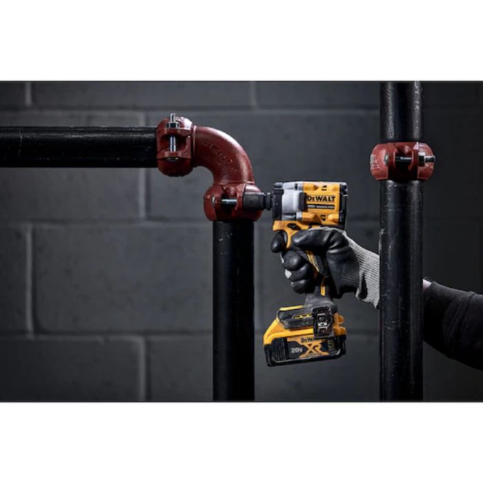DeWalt DCF921P2 Atomic 20V Max 1/2" Cordless Impact Wrench with Hog Ring Anvil Kit