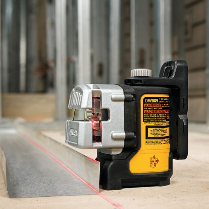 DeWalt DW089K Self Leveling 3 Beam Line Laser Kit