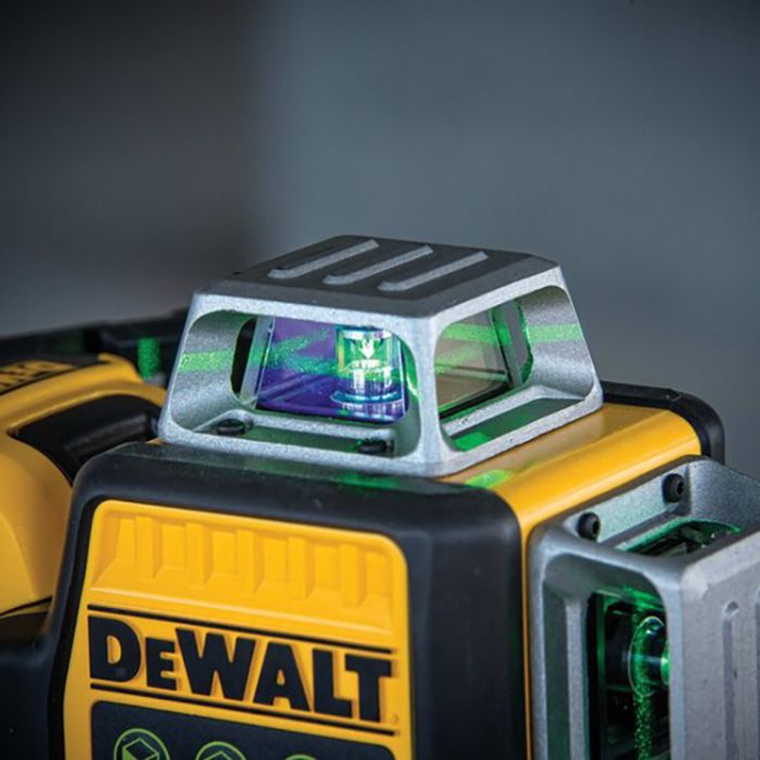 DeWalt DW089LG 12V Max 3 x 360 Degree Cordless Green Line Laser Level Kit