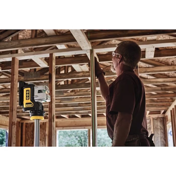 DeWalt DW089CG 6.0V 3 Line Green Laser Level